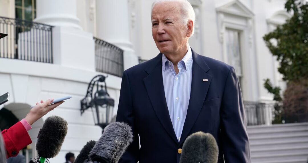 Republicanos demandan norma de Biden que da seguro médico a ‘soñadores’