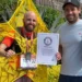 Mexicano rompe Récord Guinness al correr Maratón CDMX 2024 disfrazado de estrella
