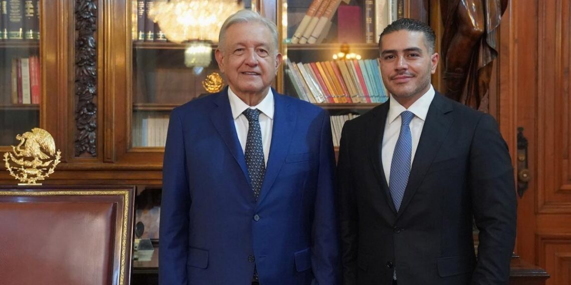Omar García Harfuch se reúne con AMLO en Palacio Nacional