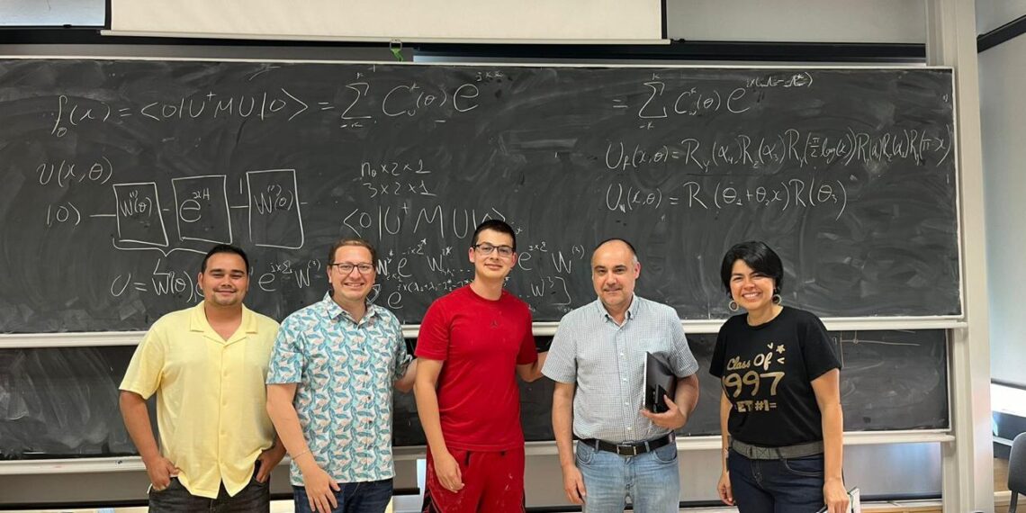 Estudiante de la Licenciatura en Física de la UAS realizó una estancia en el Instituto de Física Corpuscular de la Universidad de Valencia, España