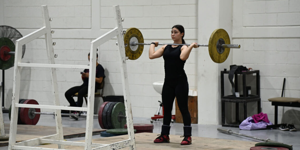 Estudiantes de la UAS son convocadas para representar a México en el Campeonato Panamericanos de Levantamiento de Pesas, en Ecuador
