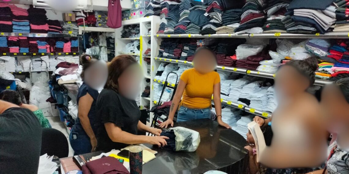 Padres de familia inconformes por la entrega de material escolar en Ahome – NR | NOTICIAS