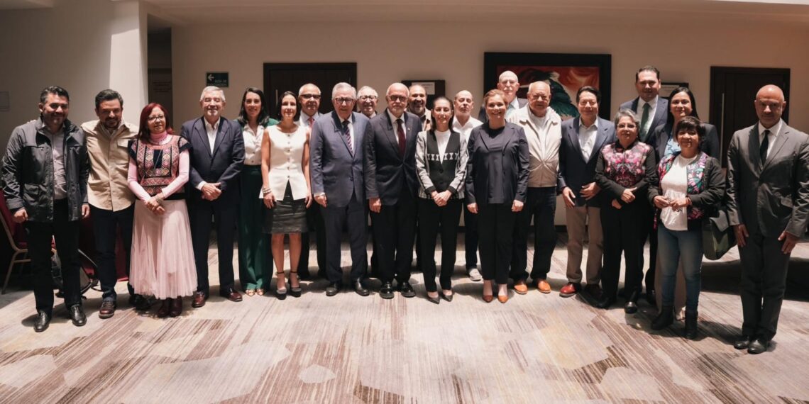 Rocha se reúne con la presidenta electa Claudia Sheinbaum