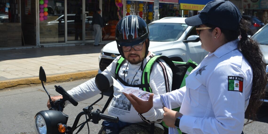 Por la seguridad de todos, llama autoridad a motociclistas a usar casco