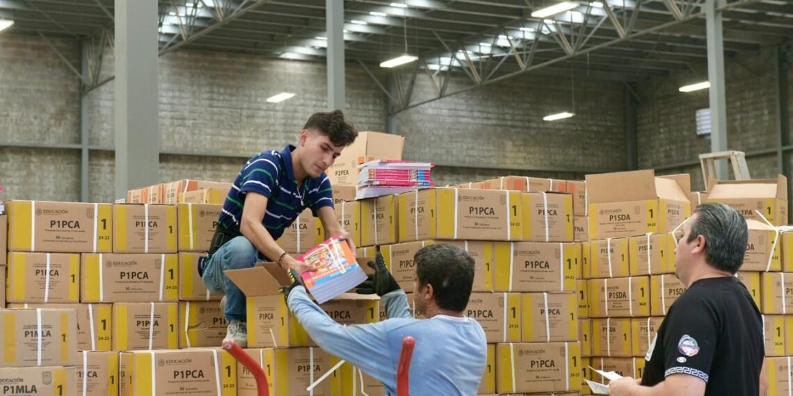 Avanza SEPyC con distribución de Libros de Texto Gratuitos