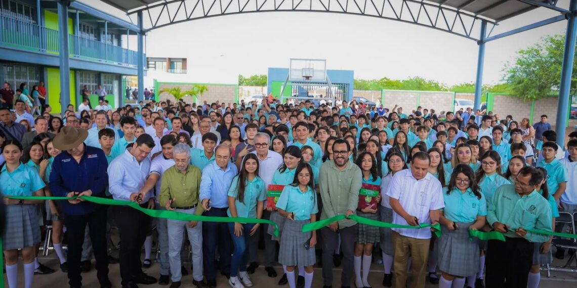 La educación es una herramienta para cambiar al mundo: Rocha Moya