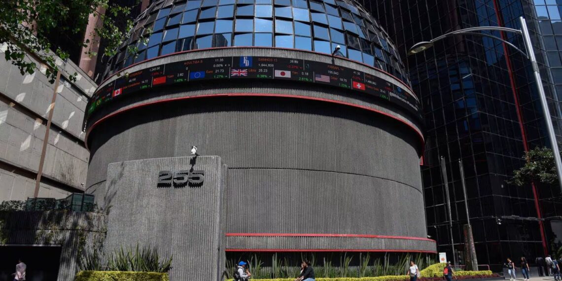 ‘Lunes Negro’ impacta a bolsas de valores en México