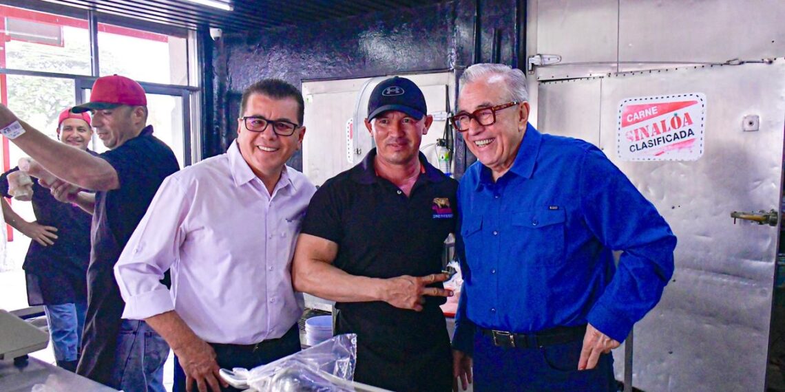 Rocha supervisa construcción de obras viales en Mazatlán