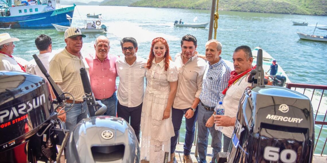 Autoridades dotan de motores marinos y embarcaciones a pescadores con inversión de 70 mdp