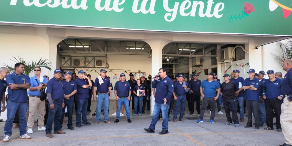 Guerreros Unidos toman las instalaciones del Palacio Municipal – NR | NOTICIAS