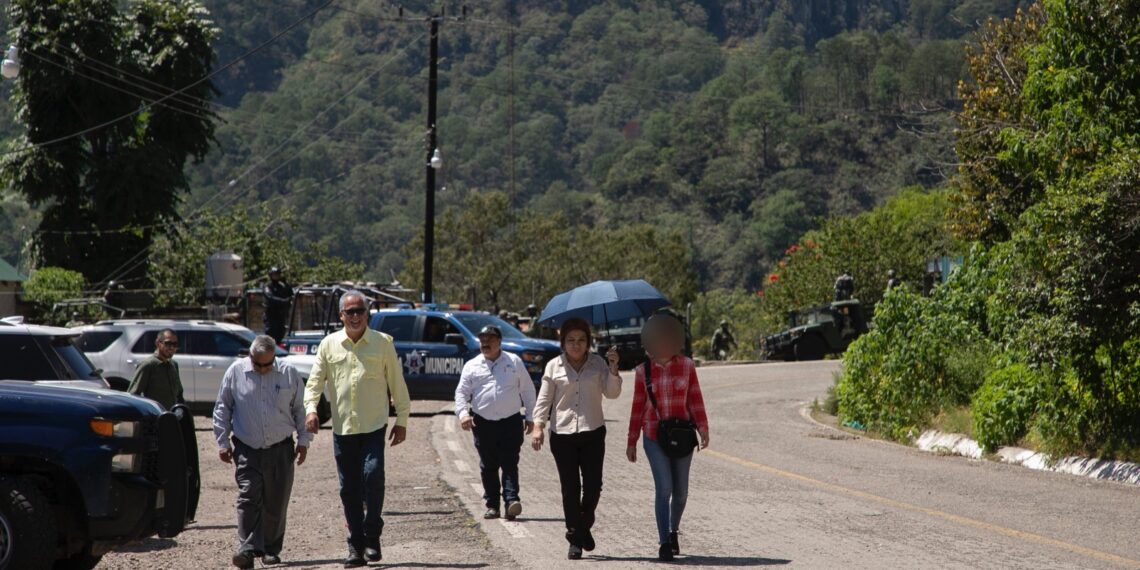 Gobierno de Sinaloa apoya a comunidades serranas de Concordia con caravana de atención integral: SEBIDES