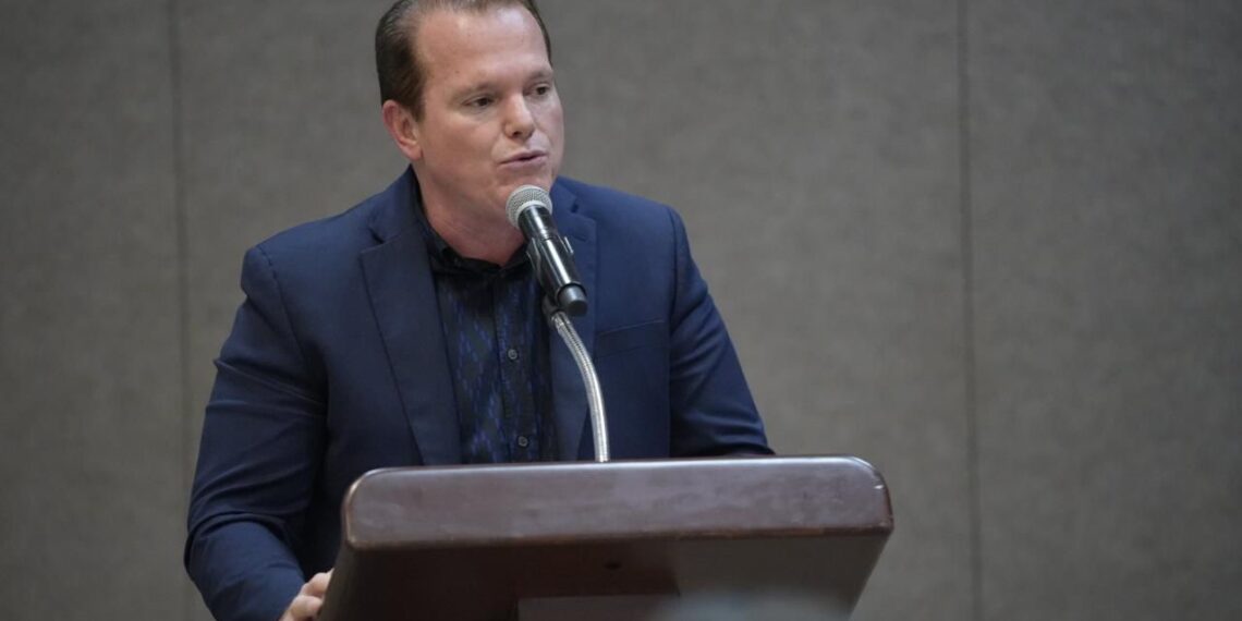 Autonomía de la UAS no se toca ni con el pétalo de una rosa: Dip. Adolfo Beltrán