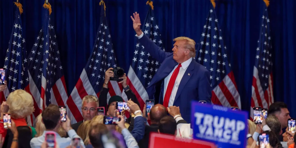 Campaña de Trump confía en apoyo de latinos porque “son cada vez más republicanos”