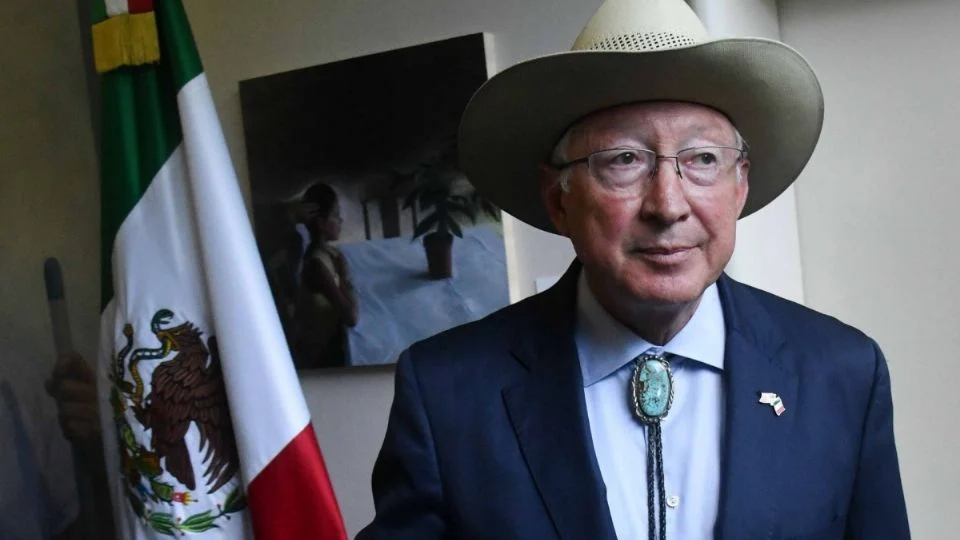 Gobierno de Sheinbaum pone lineamientos generales a embajador Ken Salazar
