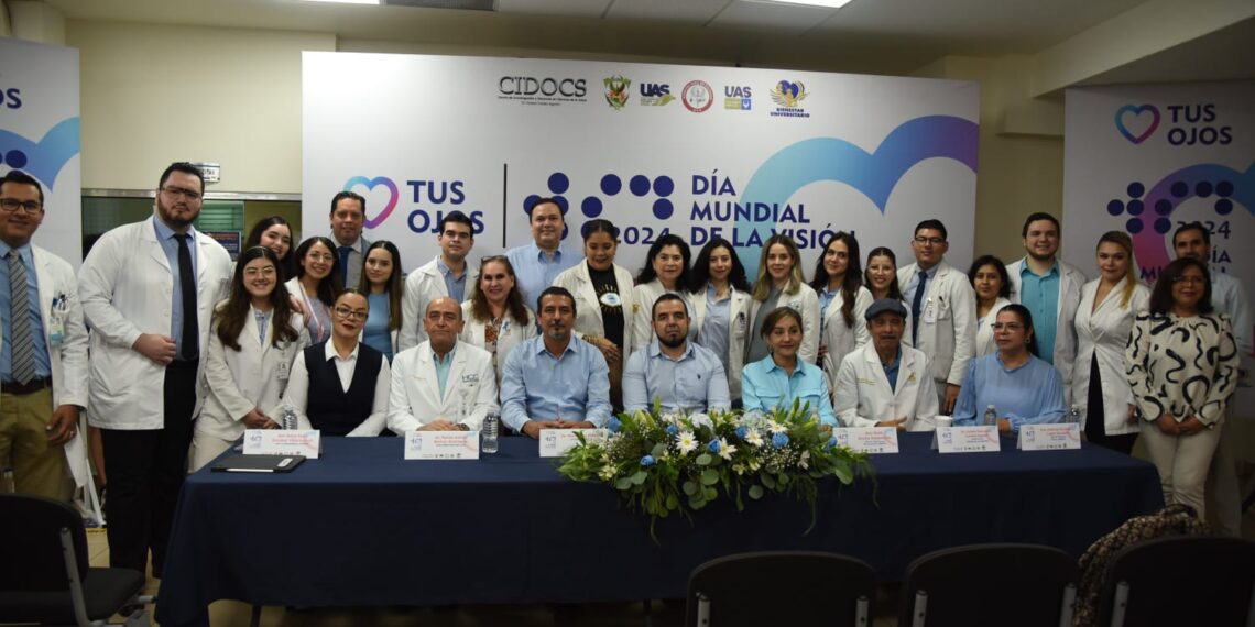 Cumpliendo con su misión social, la Universidad Autónoma de Sinaloa obsequia consultas oftalmológicas gratuitas en el CIDOCS en el Día Mundial de la Visión