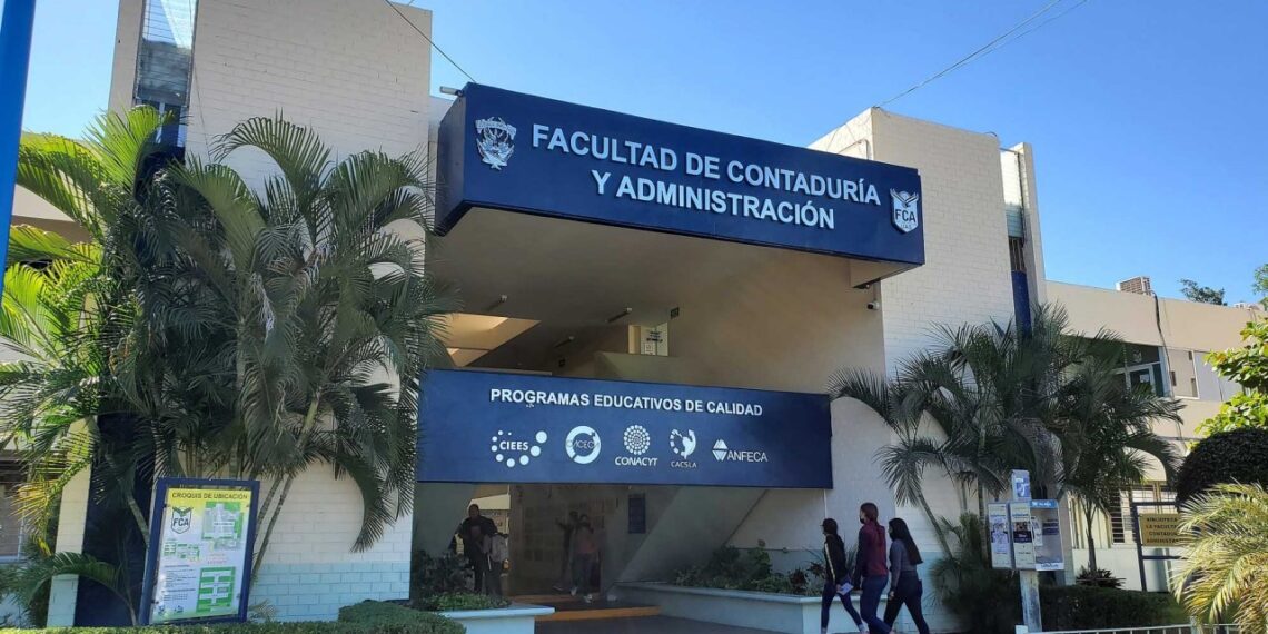 La Facultad de Contaduría y Administración de la UAS recibe de manera remota a evaluadores del CIEES para acreditar y reacreditar tres programas educativos