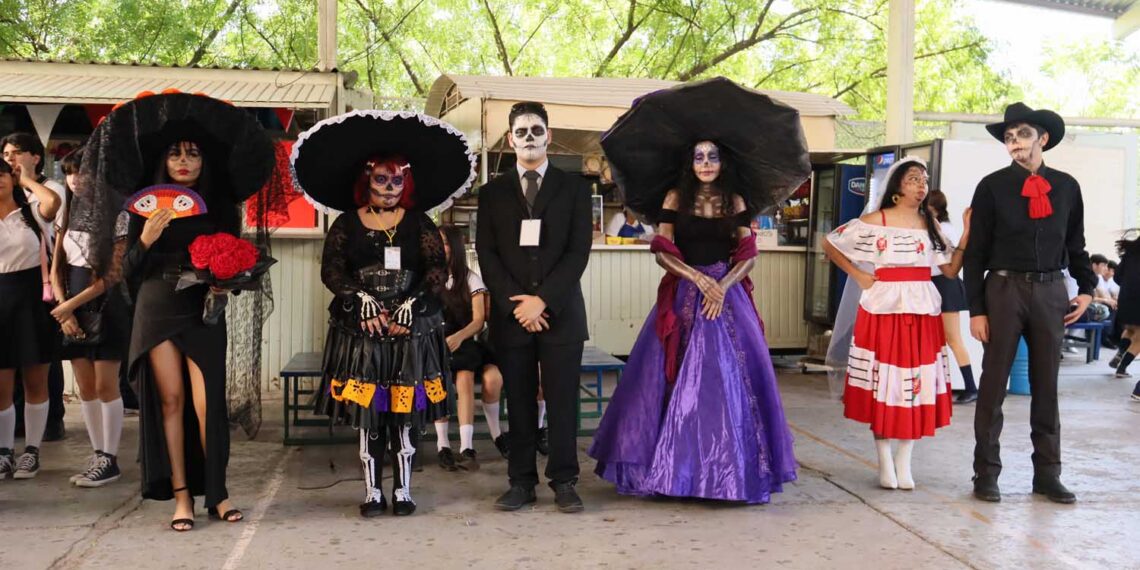 En el marco del Día de Muertos, realiza la Preparatoria Dr. Salvador Allende concursos de Elaboración de Alebrijes, Maquetas de Altares, Disfraces y Calaveritas tanto escritas como en video