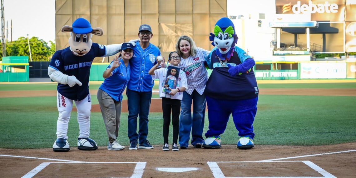 Culmina con éxito el cuadrangular del bienestar de DIF Sinaloa, en Guasave y Los Mochis miles de aficionados disfrutan del béisbol en familia