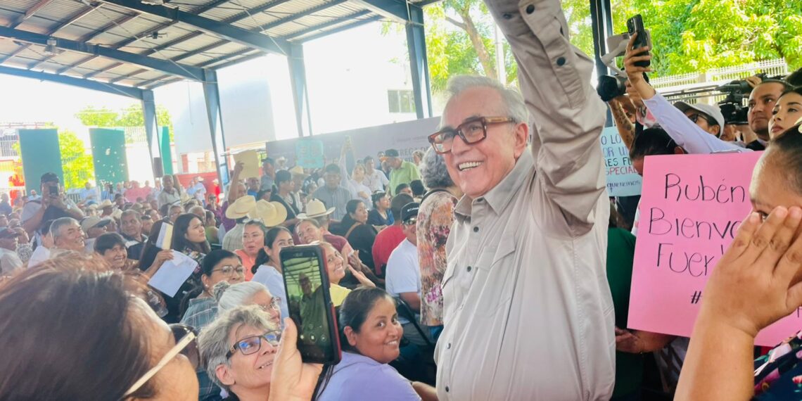 Rocha Moya incluirá en su gabinete a presidentes salientes