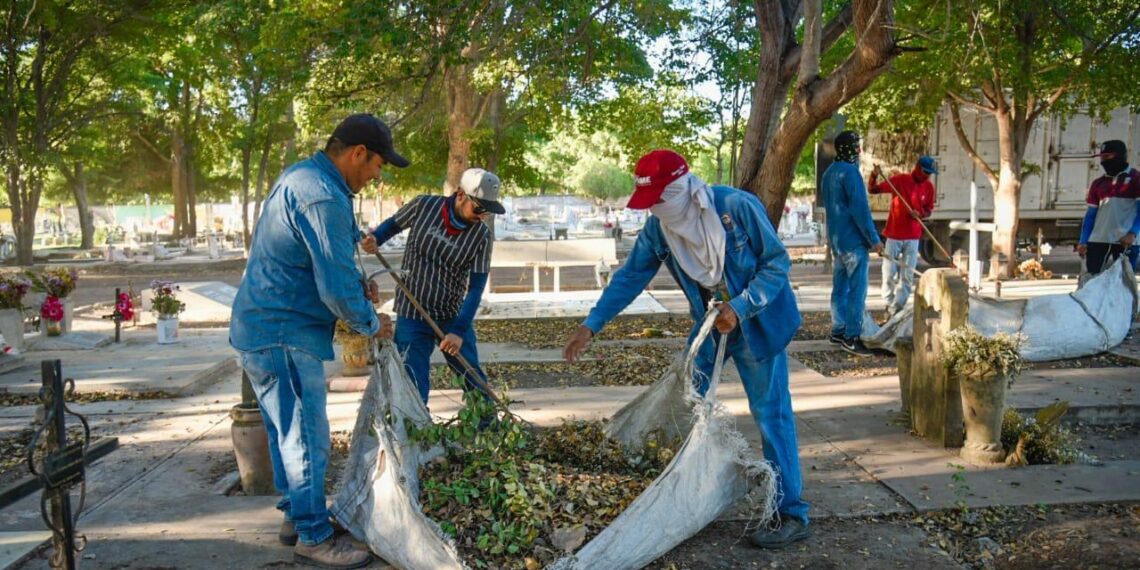 Ayuntamiento de Ahome en vigilancia permanente de panteones por Día de Muertos
