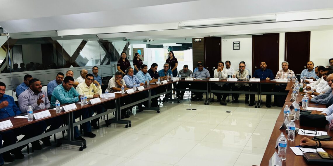 Anuncia el Secretario de la SAyG los trabajos de modernización del distrito de riego 075 Río Fuerte