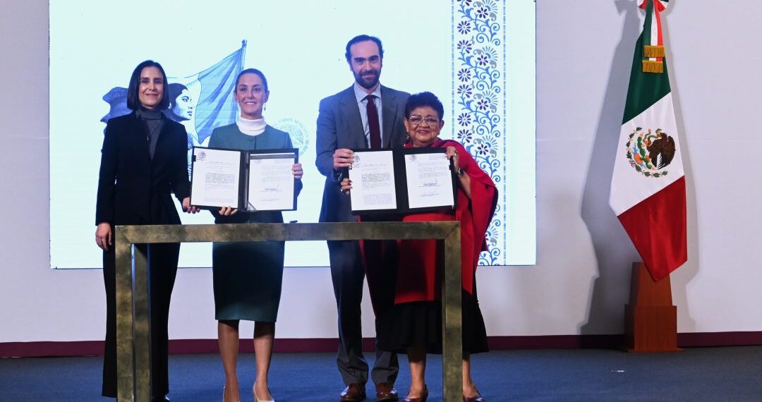 Sheinbaum firma decreto para que Pemex y CFE regresen a ser empresas públicas