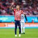 ‘Chicharito’ Hernández vuelve a ser titular con Chivas