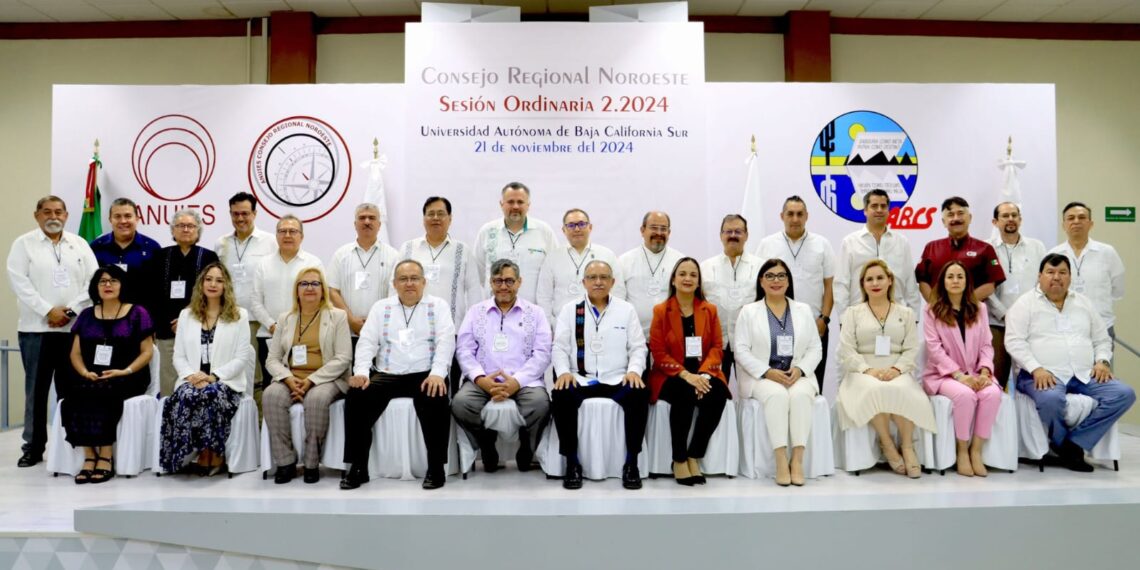 Lleva Candelario Ortiz, junto con el liderazgo de la ANUIES, gestiones ante diversas dependencias para afianzar el presupuesto de la UAS para el 2025