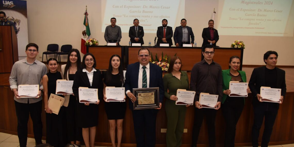 Sergio Enrique Beltrán, académico de la UAS, es reconocido como Contador del Año por la Asociación Mexicana de Contadores Públicos