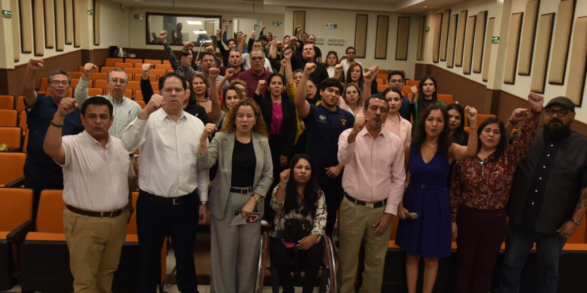 En la idea de refrendar la calidad de sus programas, Radio UAS capacita a los locutores y colaboradores a través de un curso de locución