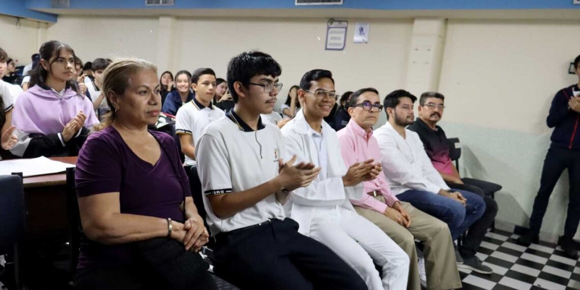 Convoca la Preparatoria Hermanos Flores Magón a ser parte del exitoso Centro de Formación de Estudiantes de Alto Rendimiento en Matemáticas