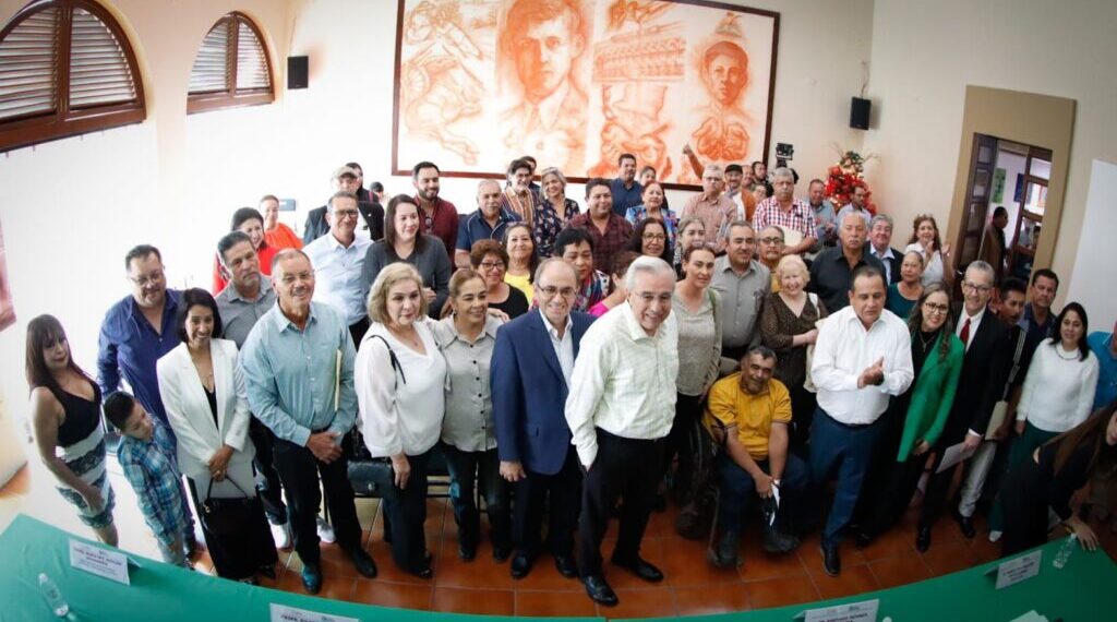 Avances de COBAES en estabilidad laboral, educación y deporte con el apoyo del gobernador Rubén Rocha Moya