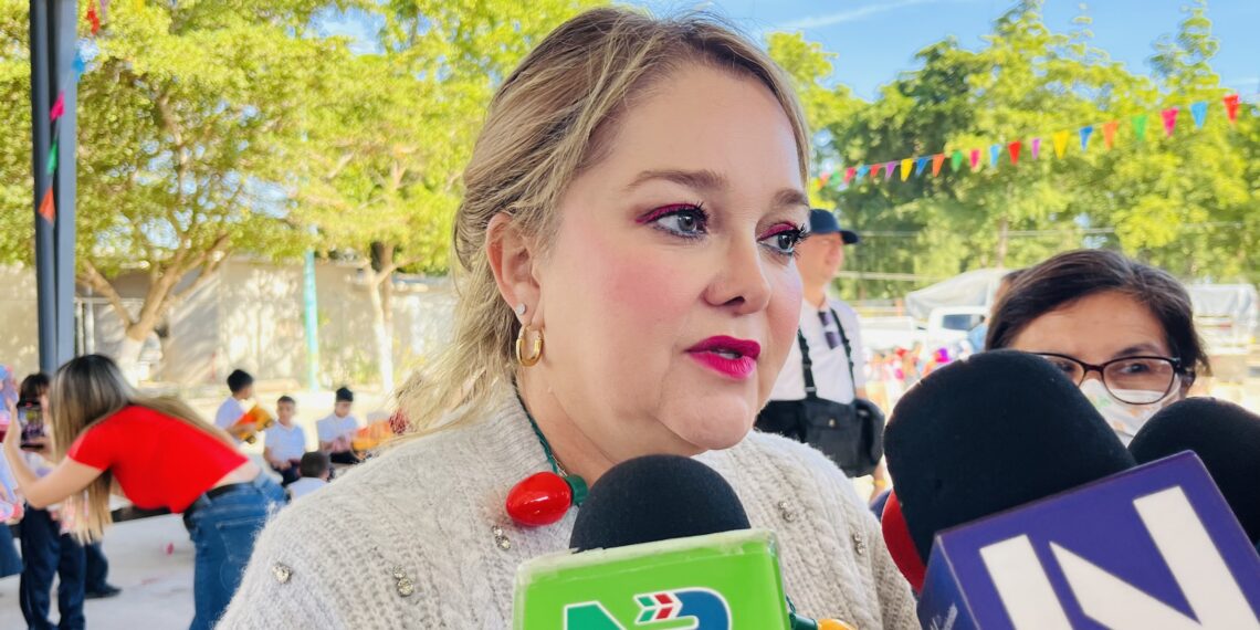 DIF Sinaloa apoya a vecinos de Choix con agua potable