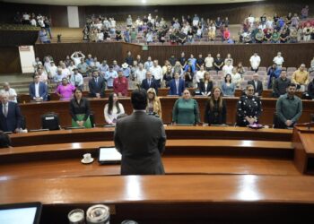 Congreso del Estado brinda minuto de silencio al restaurantero Jorge Peraza