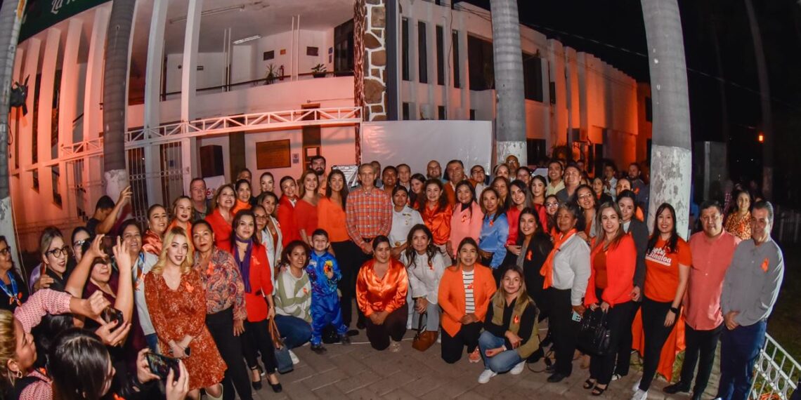 Ahome se ilumina de naranja para concientizar y erradicar la violencia contra la mujer