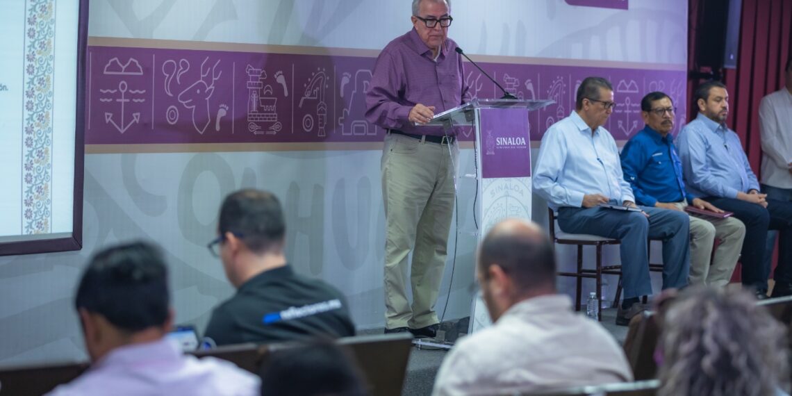 Rocha hace llamado a los padres de familia a que manden a sus hijos a la escuela