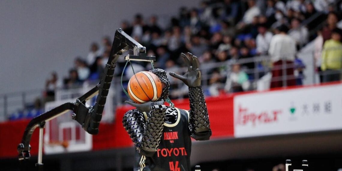 Robot basquetbolista logra un increíble récord Guinness