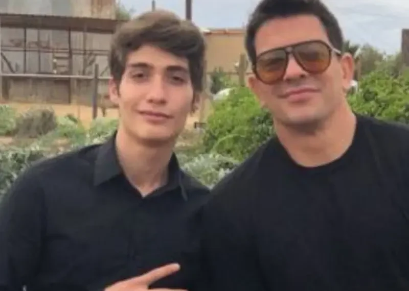 FOTO: Yahir se reencuentra con su hijo Tristan en Navidad tras tres años distanciados