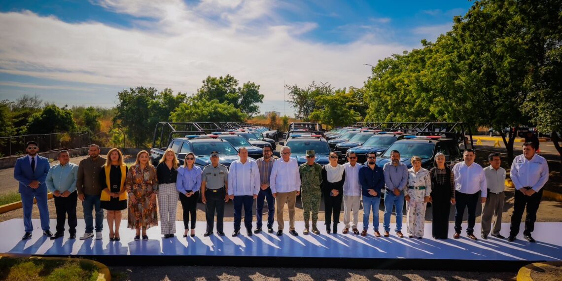 Merecen todo nuestro reconocimiento dice Rocha a policías y anuncia mejoras en prestaciones económicas y sociales