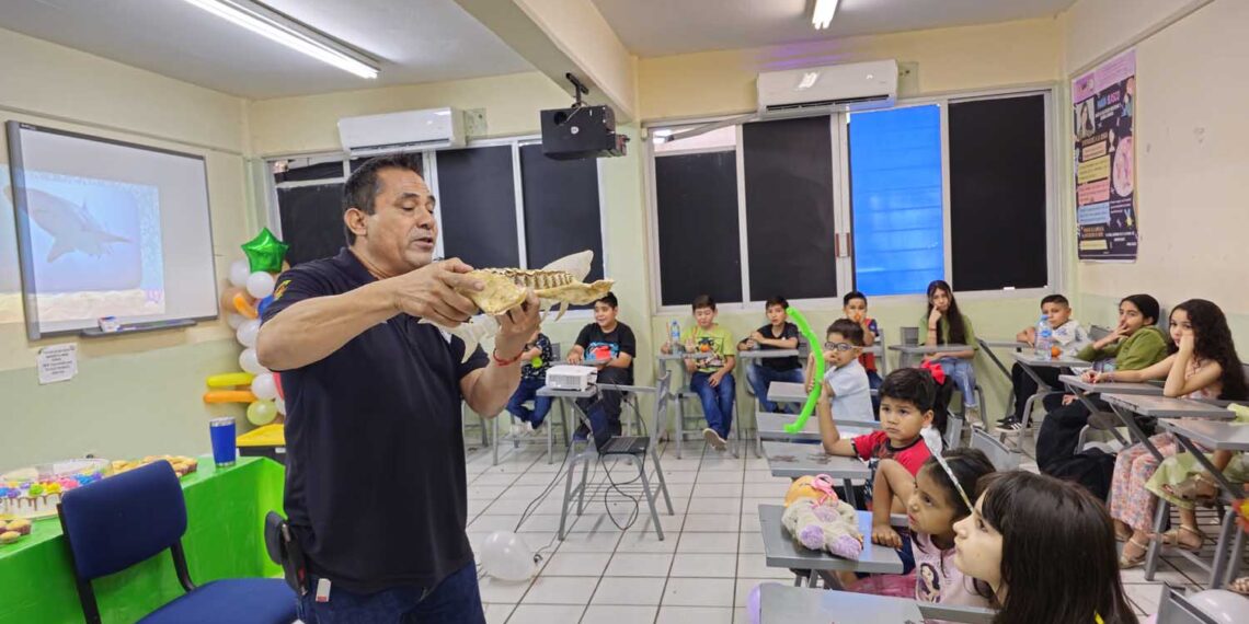 Lleva el cuerpo académico Vida Silvestre conferencias interactivas a escuelas en busca de sembrar en jóvenes el cuidado del medio ambiente
