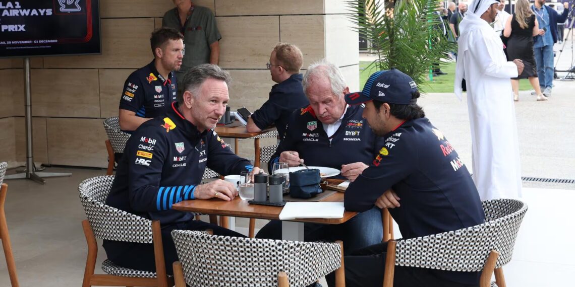 Christian Horner, jefe de Red Bull, se ‘deslinda’ de la salida de Checo Pérez: “Intentamos todo con él”
