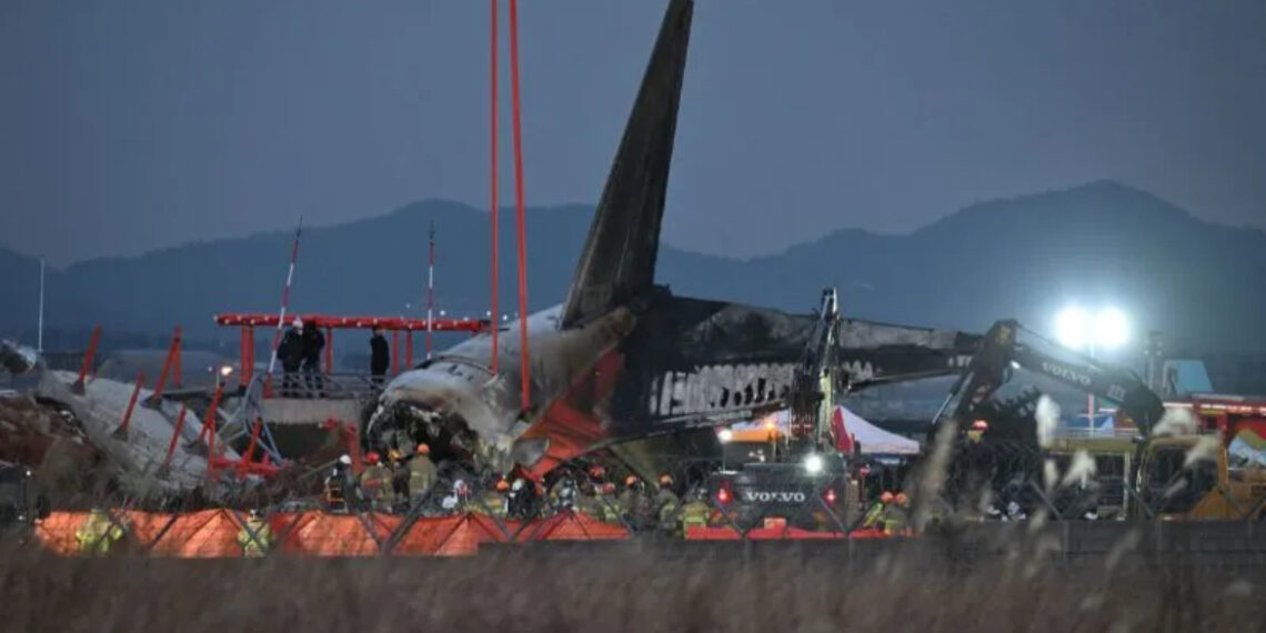 Confirman la muerte de 179 personas tras estrellarse avión en Corea del Sur