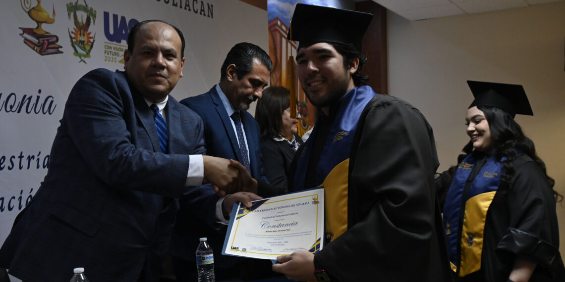 Realizan emotivo Acto Académico de la Tercera Generación de la Maestría en Enfermería con Enfoque Profesionalizante de la UAS 2022-2024