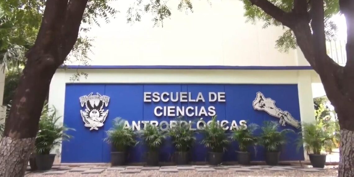 Por el clima de violencia “renacen” aspectos mágicos y religiosos como el uso de amuletos de protección, bienes de salvación y rituales