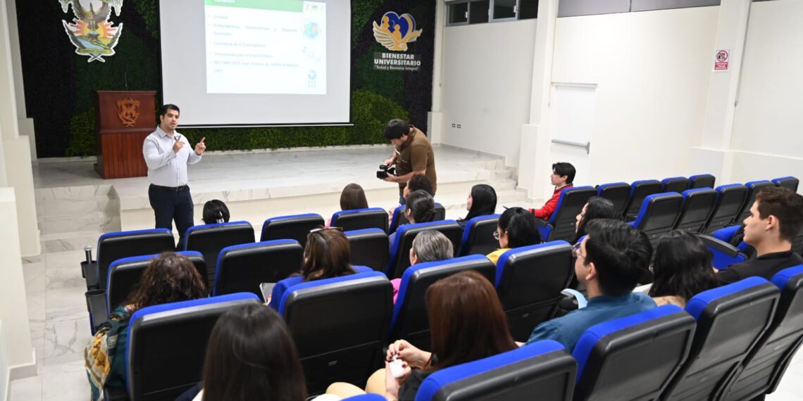 La Unidad de Bienestar Universitario recibe capacitación sobre los Sistemas de Gestión Ambiental y los requisitos con orientación para su uso