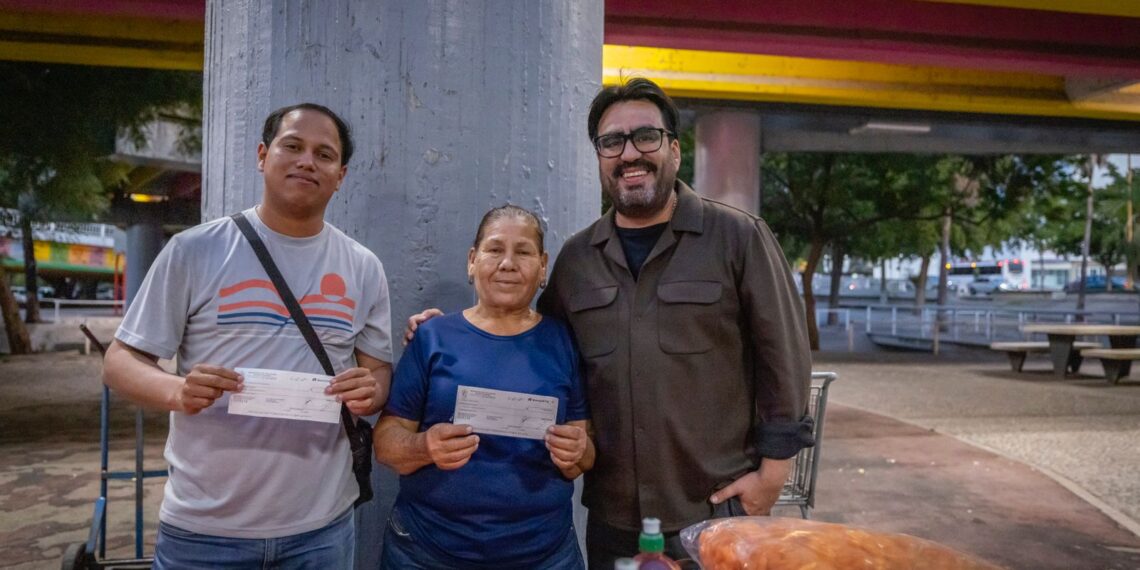 Comerciantes de Culiacán reciben nuevamente cheques del Programa de Apoyo Económico Emergente