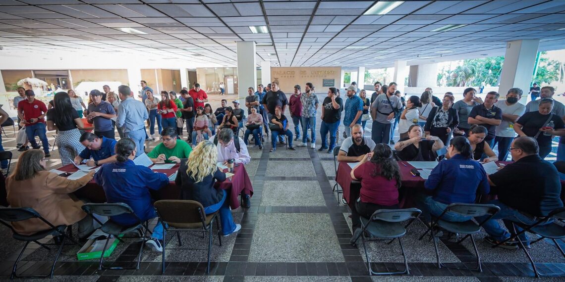 Continúa la entrega de créditos de 50 mil pesos del programa “Sinaloa Late Fuerte”