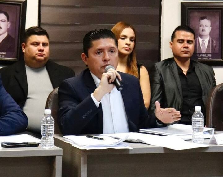 Regidor Cesar Gerardo llama a ejercer el presupuesto de Ahome 2025 con responsabilidad y eficiencia