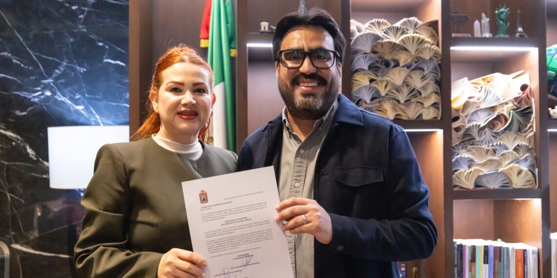 Juan de Dios Gámez nombra a María Elena Armenta como la primera Secretaria de las Mujeres de Culiacán