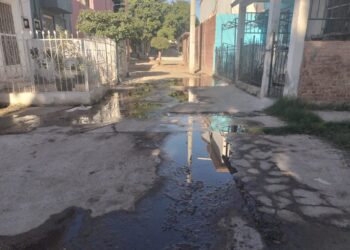 Denuncian desborde de aguas negras en Infonavit Macapule – NR | NOTICIAS